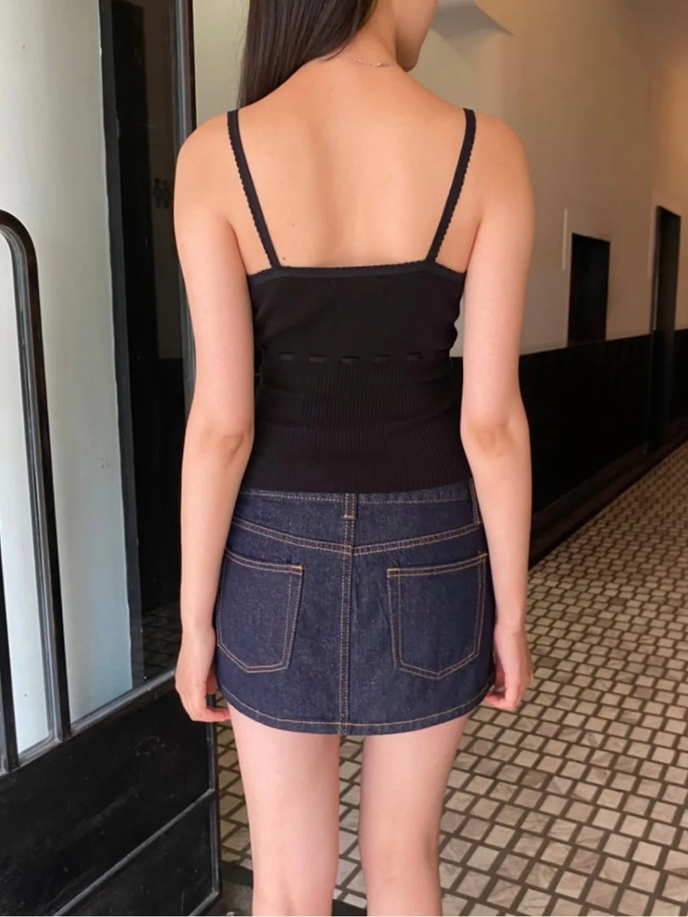 🖤 Brandy Melville Black Sandra Top - Picture 3 of 7